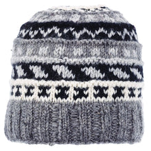 Lade das Bild in den Galerie-Viewer, Luciano